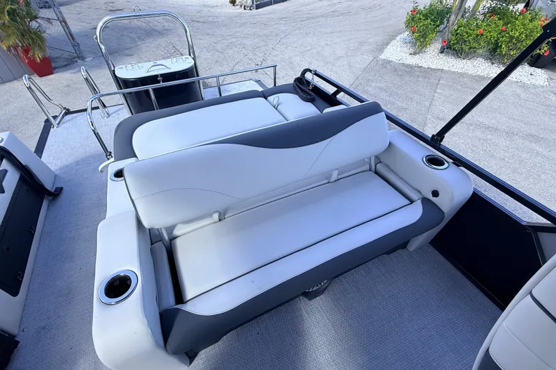 Slide: The Image of 2026 Avalon 2385 LSZ Versatile Rear Bench, Tri Toon High Performance boat interior. - 20
