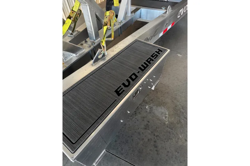 Slide: The Image of Trailer with "EVO.WASH" branding, designed for Sea Ray Sundancer 320 Coupe 2023. - 6