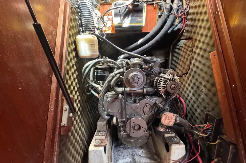 Slide: The Image of Engine compartment of a 2005 Beneteau Oceanis Clipper 373 sailboat. - 47