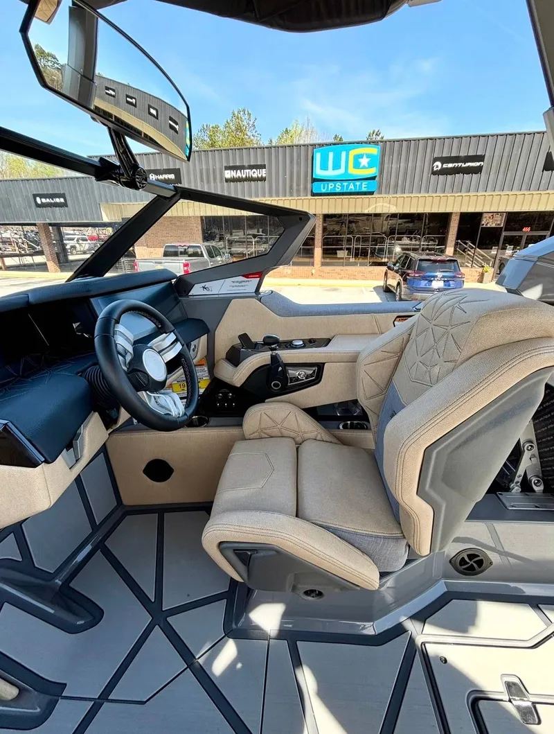 Slide: The Image of Nautique Super Air Nautique G25 Paragon 2025 - 14