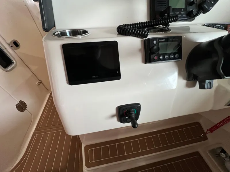 Slide: The Image of Grady-White Freedom 325 2023 - 30