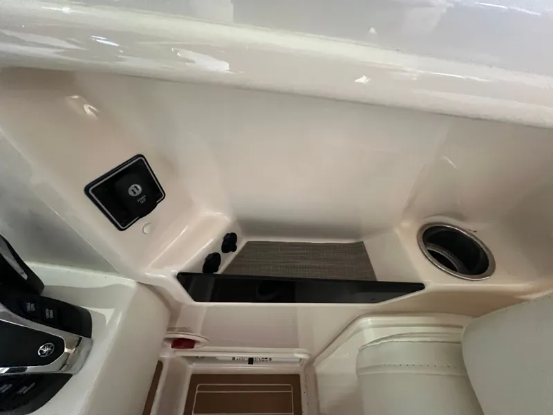 Slide: The Image of Grady-White Freedom 325 2023 - 35