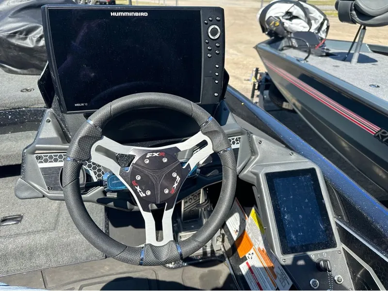 Slide: The Image of Skeeter FXR Series FXR20 Pro 2025 - 10