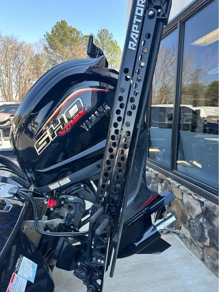 Slide: The Image of Skeeter FXR Series FXR20 Pro 2025 - 5