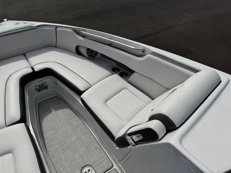Slide: The Image of Crownline Boats 298 SS 2026 - 13