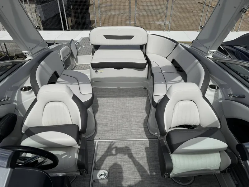 Slide: The Image of Crownline Boats 298 SS 2026 - 18