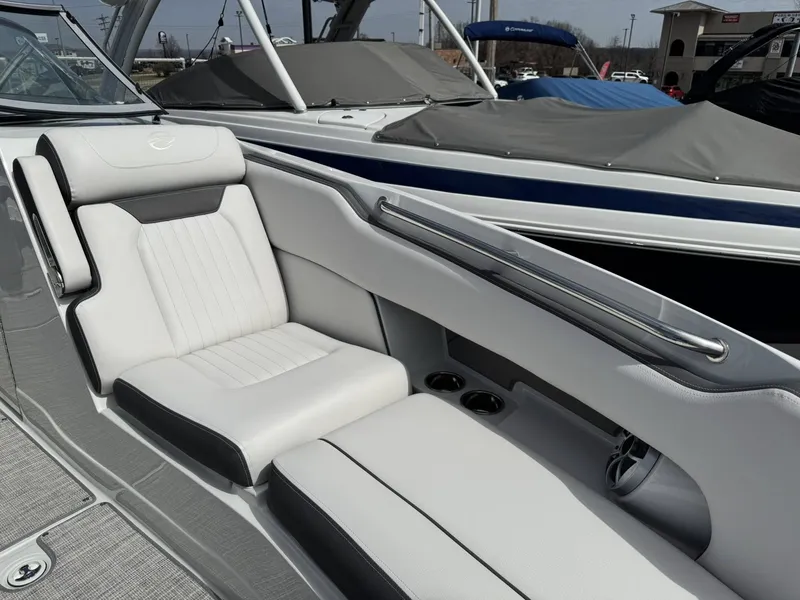Slide: The Image of Crownline Boats 298 SS 2026 - 23