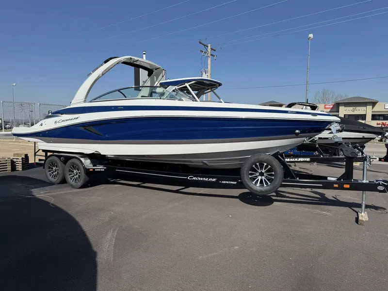 Slide: The Image of Crownline Boats 298 SS 2026 - 26