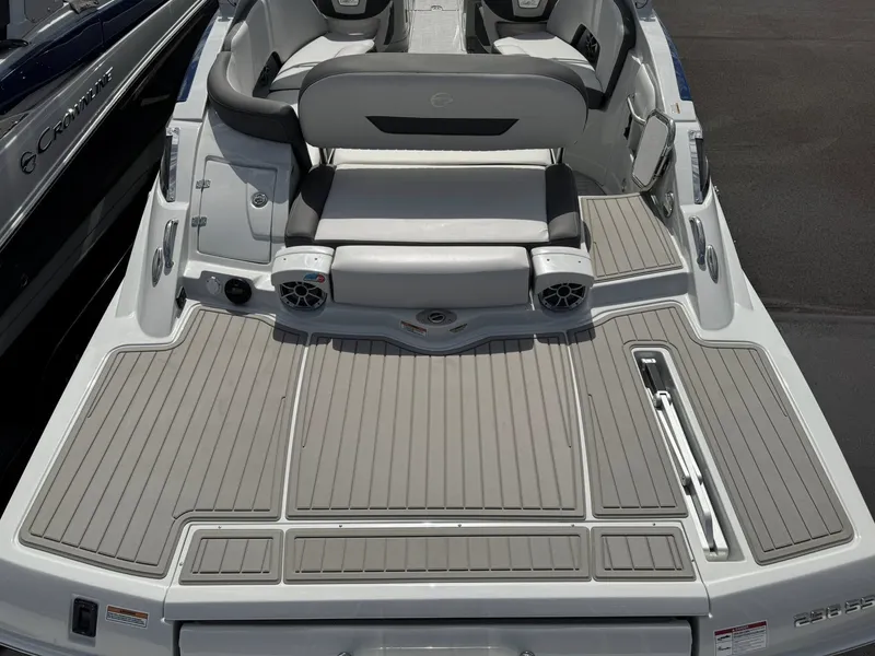 Slide: The Image of Crownline Boats 298 SS 2026 - 4
