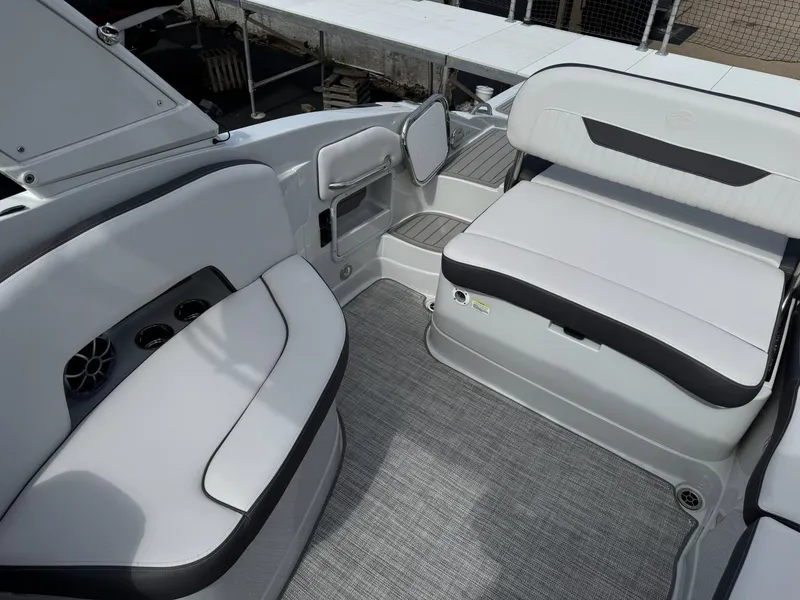 Slide: The Image of Crownline Boats 298 SS 2026 - 6