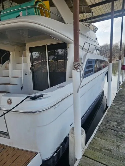 Slide: The Image of Carver Yachts 42 Super Sport 2006 - 4