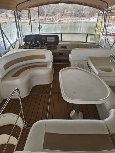 Slide: The Image of Carver Yachts 42 Super Sport 2006 - 9