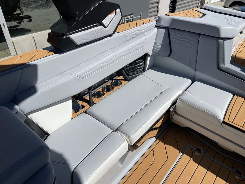 Slide: The Image of Nautique G23 2026 - 7