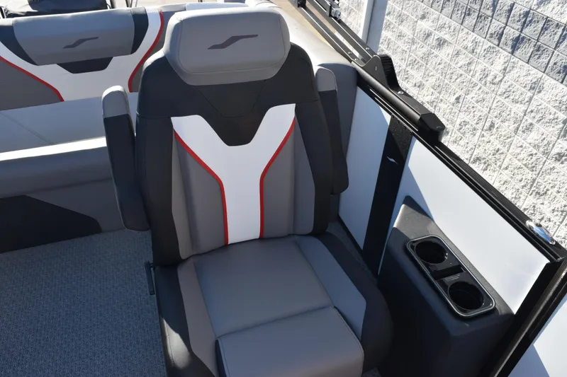 Slide: The Image of 2026 Evotti 721CS boat seat with modern design and cup holders. - 21
