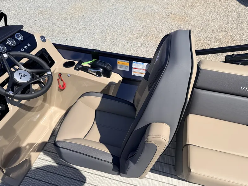 Slide: The Image of Viaggio Lago V-U 20 2026 - 10