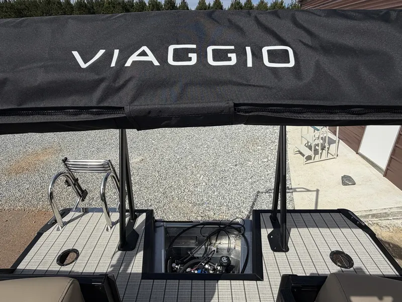 Slide: The Image of Viaggio Lago V-U 20 2026 - 4
