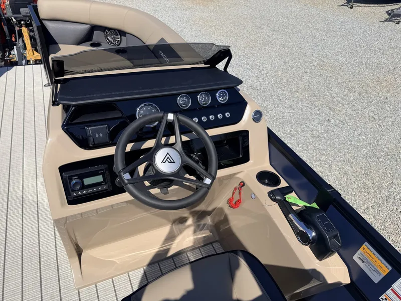 Slide: The Image of Viaggio Lago V-U 20 2026 - 6