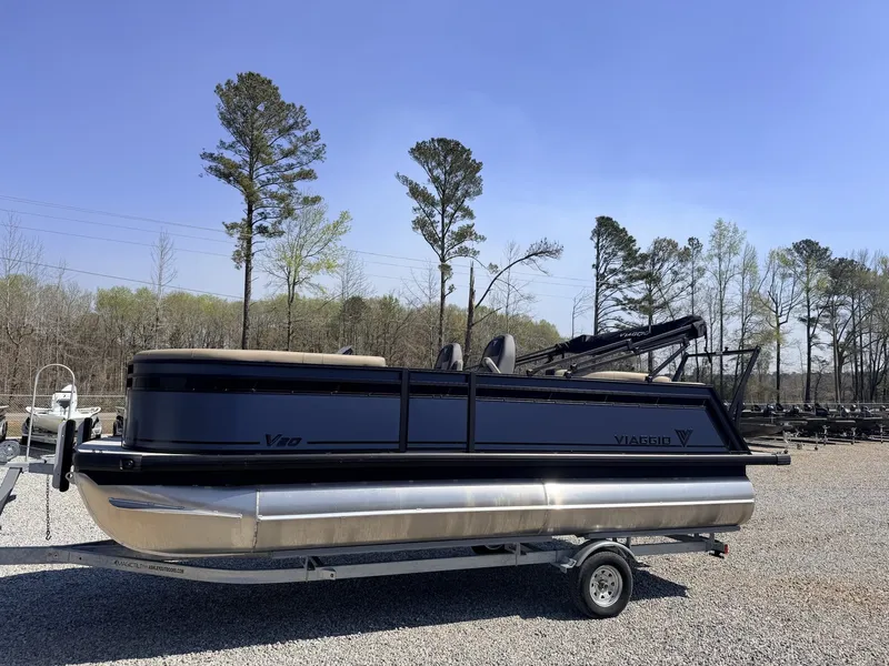 Slide: The Image of Viaggio Lago V 20 U-HONDA 115 2026 - 2