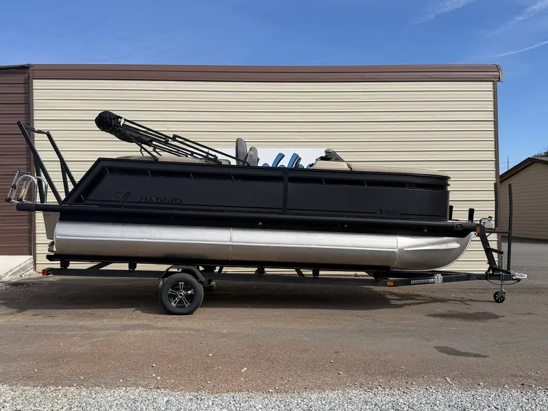 The Image of Viaggio Lago V 20 U-HONDA 115 2026 - 1