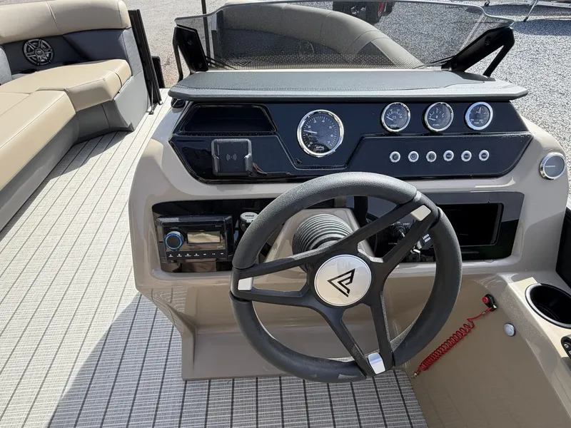 Slide: The Image of Viaggio Lago V 20 U-HONDA 115 2026 - 5