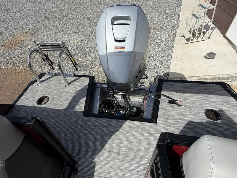 Slide: The Image of Viaggio Lago V 20 U-HONDA 115 2026 - 10