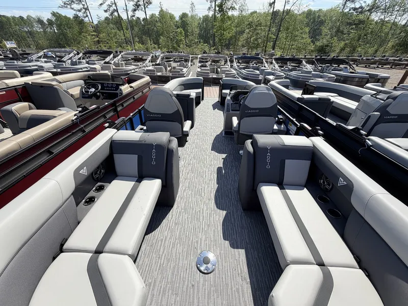 Slide: The Image of Viaggio Lago X TRITOON-250 HONDA 2026 - 5