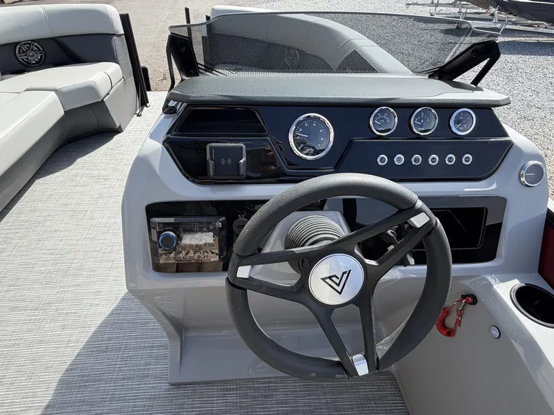 Slide: The Image of Viaggio Lago V-U 20 2026 - 7