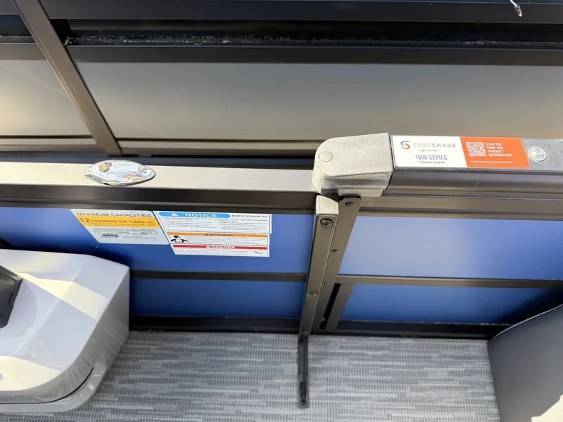 Slide: The Image of Viaggio Lago X TRITOON-250 HONDA 2026 - 3