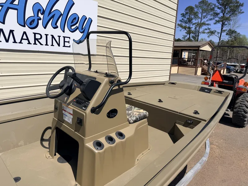 Slide: The Image of G3 Gator Tough 17 CC-70HP 2026 - 3