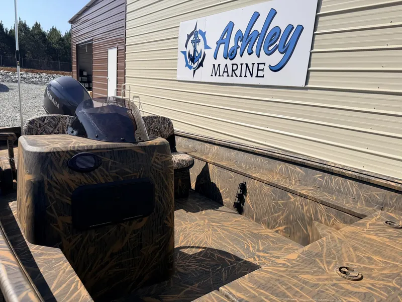 Slide: The Image of 2026 G3 Gator Tough 17 SC-70HP boat at Ashley Marine. - 4