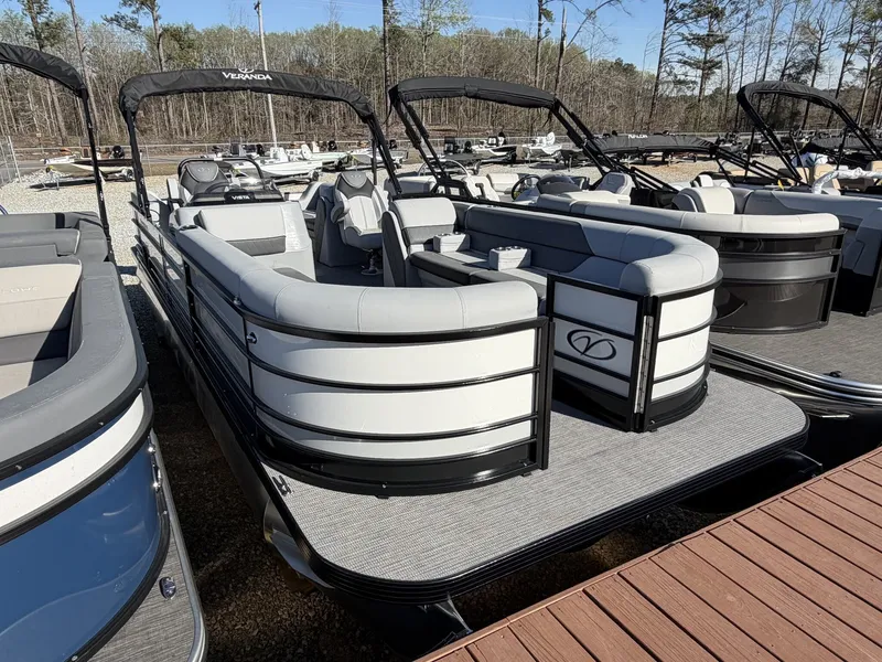 The Image of Veranda Vista Series TRITOON 200HP YAMAHA 2026 - 1