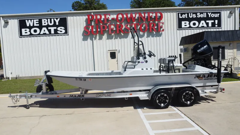 The Image of 2024 Majek 21RFL boat at pre-owned superstore. - 1