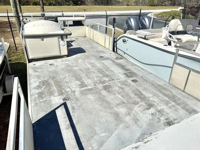 Slide: The Image of Maurell 25IIDL 1998 - 11