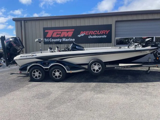 The Image of Ranger Z521C Comanche® 2014 - 1