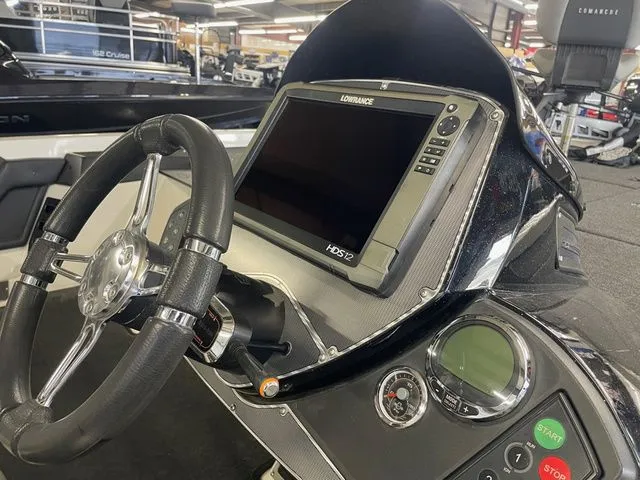 Slide: The Image of Ranger Z521C Comanche® 2014 - 5