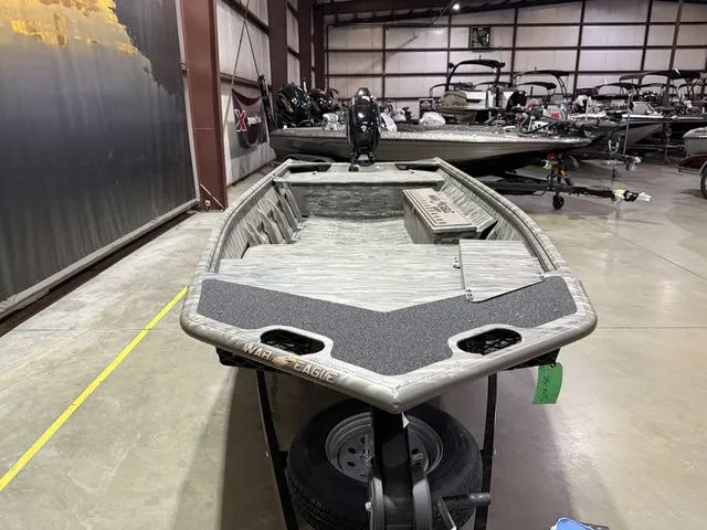 Slide: The Image of War Eagle 648 LDV W/Tohatsu 40 2026 - 8