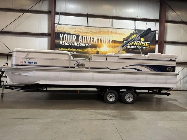 The Image of SunCatcher LX3 Tri-Toon W/ Yamaha 150 2004 - undefined