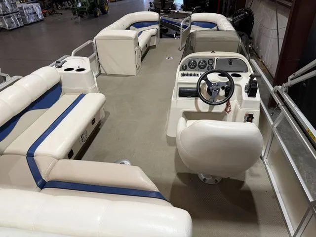 Slide: The Image of SunCatcher LX3 Tri-Toon W/ Yamaha 150 2004 - 11