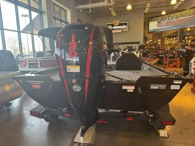 Slide: The Image of Tracker Pro Team 195 TXW 2026 - 3