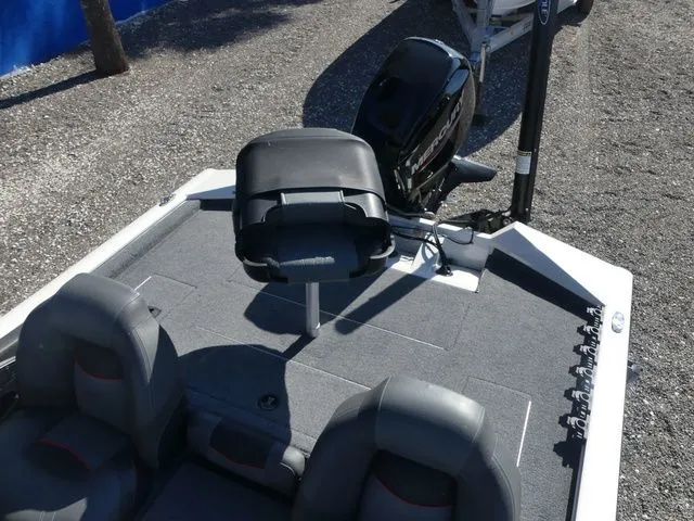 Slide: The Image of Tracker Pro Team 175 TXW 2021 - 15