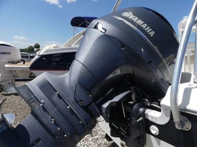 Slide: The Image of NauticStar 2102 Legacy 2016 - 10