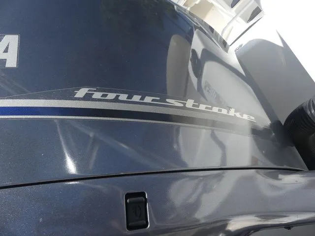 Slide: The Image of NauticStar 2102 Legacy 2016 - 11