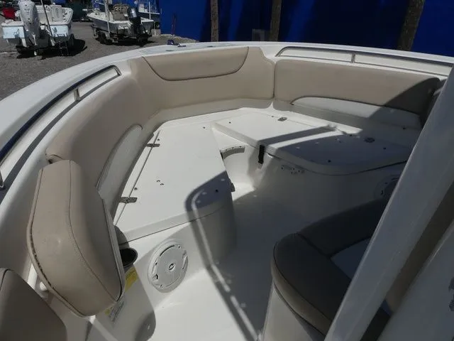 Slide: The Image of NauticStar 2102 Legacy 2016 - 18