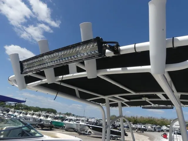 Slide: The Image of NauticStar 2102 Legacy 2016 - 21