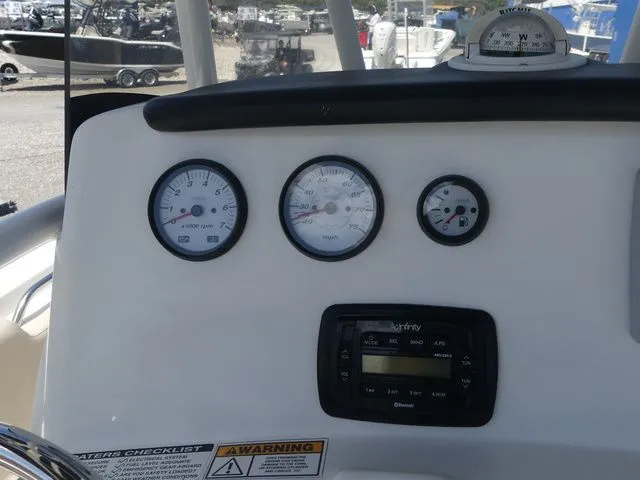 Slide: The Image of NauticStar 2102 Legacy 2016 - 24