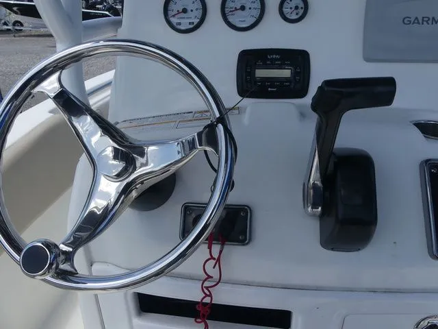 Slide: The Image of NauticStar 2102 Legacy 2016 - 28