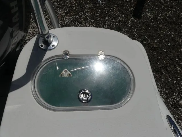 Slide: The Image of NauticStar 2102 Legacy 2016 - 31