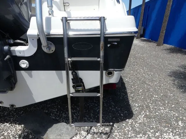 Slide: The Image of NauticStar 2102 Legacy 2016 - 33