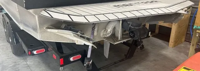 Slide: The Image of Montara 25' SURF BOSS 2.0 CW 2023 - 17