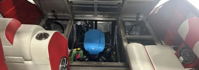 Slide: The Image of Montara 25' SURF BOSS 2.0 CW 2023 - 25